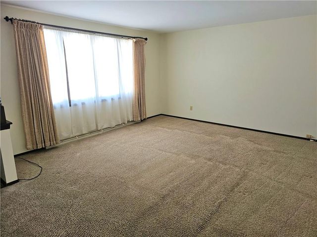 2704 David Street, Appleton, WI 54914