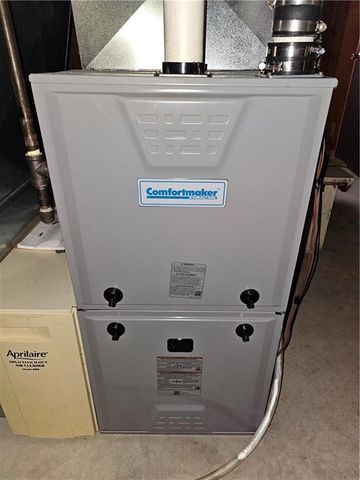 2704 David Street, Appleton, WI 54914