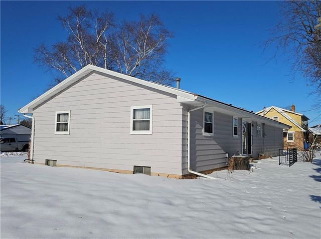 2704 David Street, Appleton, WI 54914