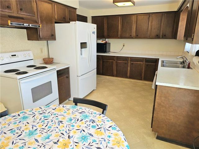 2704 David Street, Appleton, WI 54914