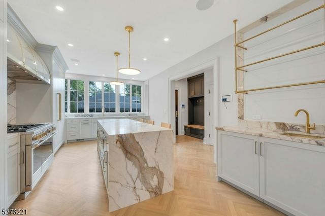 82 Watchung Ave, Montclair Twp., NJ 07043