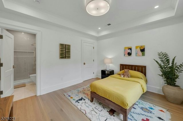 82 Watchung Ave, Montclair Twp., NJ 07043
