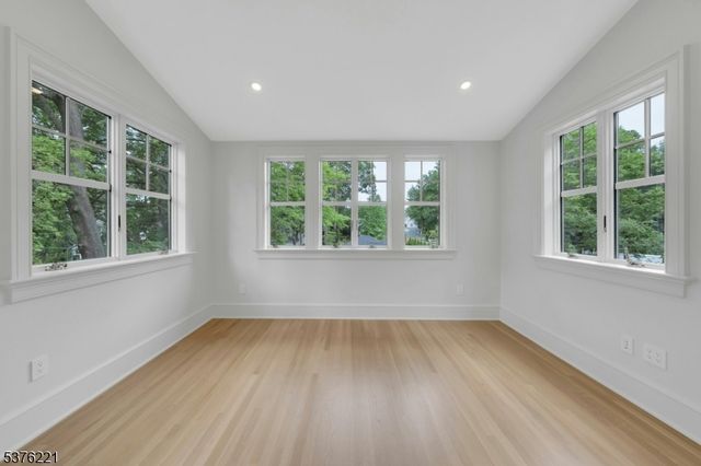 82 Watchung Ave, Montclair Twp., NJ 07043