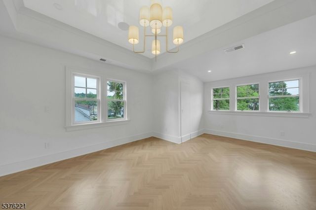 82 Watchung Ave, Montclair Twp., NJ 07043