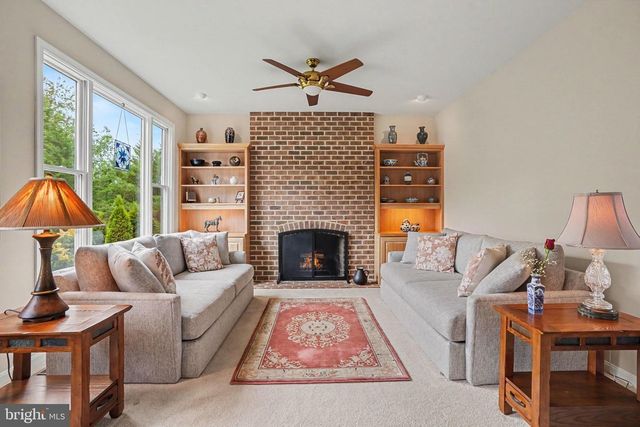 75 PALACE DR, Gettysburg, PA 17325