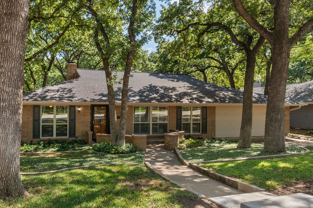 3408 Lynnwood Drive, Arlington, TX 76013