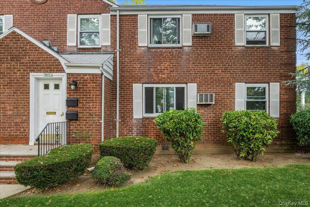 260-73 75th Avenue 1st Fl, Glen Oaks, NY 11004