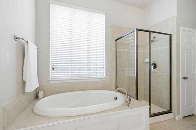 8504 Jefferson Way, Lantana, TX 76226