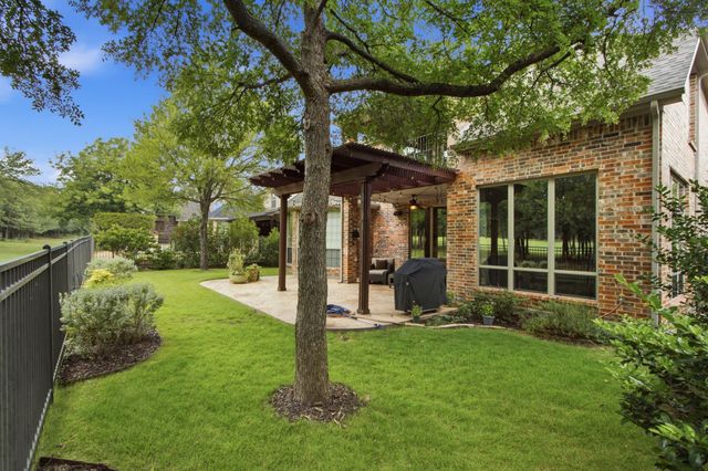8504 Jefferson Way, Lantana, TX 76226