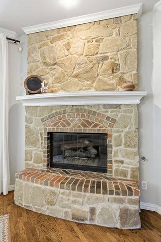 8504 Jefferson Way, Lantana, TX 76226