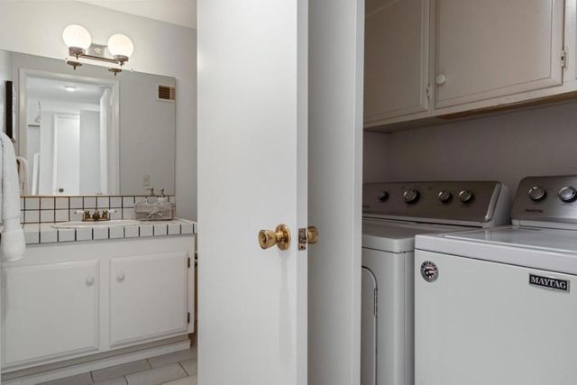 1023 Lark Lane, Foster City, CA 94404