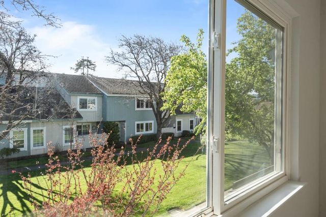 1023 Lark Lane, Foster City, CA 94404