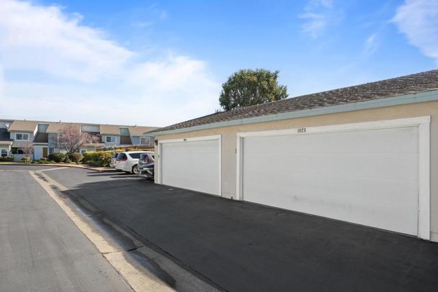 1023 Lark Lane, Foster City, CA 94404