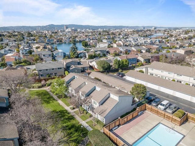 1023 Lark Lane, Foster City, CA 94404