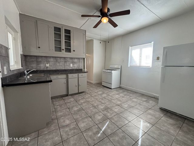 531 S Main Avenue, Tucson, AZ 85701