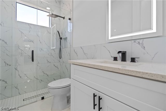 1113 Enrique ST E, Lehigh Acres, FL 33974