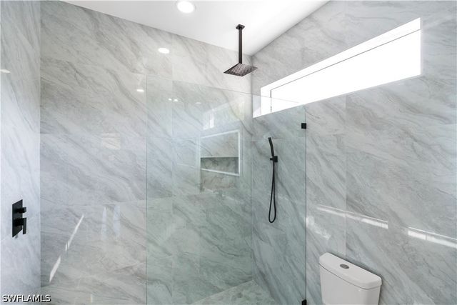 1113 Enrique ST E, Lehigh Acres, FL 33974