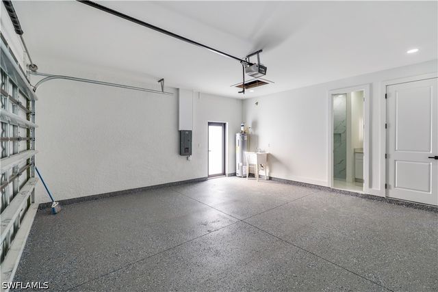 1113 Enrique ST E, Lehigh Acres, FL 33974