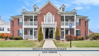 1041 E Summerfield Glen, Ann Arbor, MI 48103