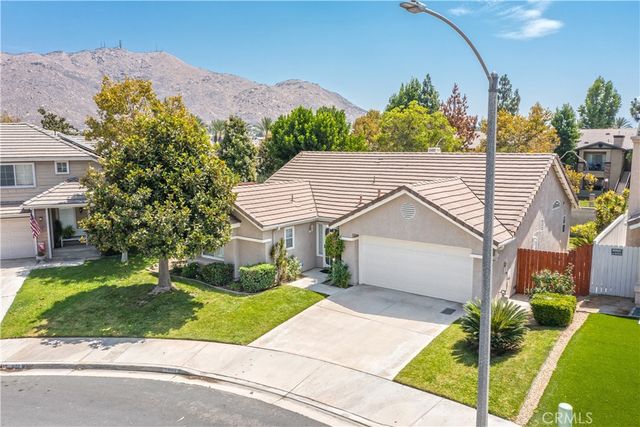 5824 Thornhill Drive, Riverside, CA 92507