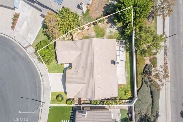 5824 Thornhill Drive, Riverside, CA 92507