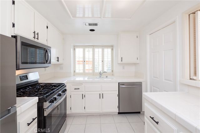 5824 Thornhill Drive, Riverside, CA 92507