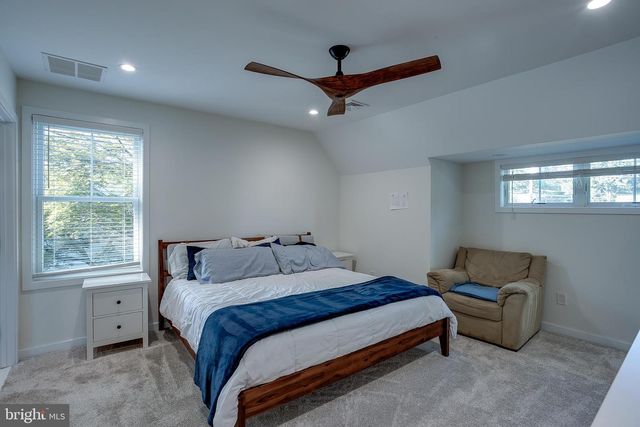 306 HIGH ST, Moorestown, NJ 08057