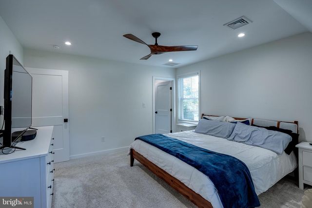 306 HIGH ST, Moorestown, NJ 08057