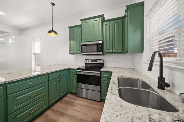 2716 Royal Village Way, Tyler, TX 75701