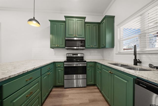 2716 Royal Village Way, Tyler, TX 75701