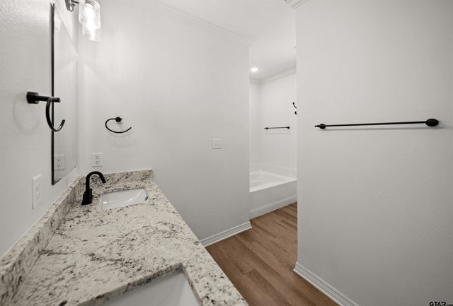 2716 Royal Village Way, Tyler, TX 75701