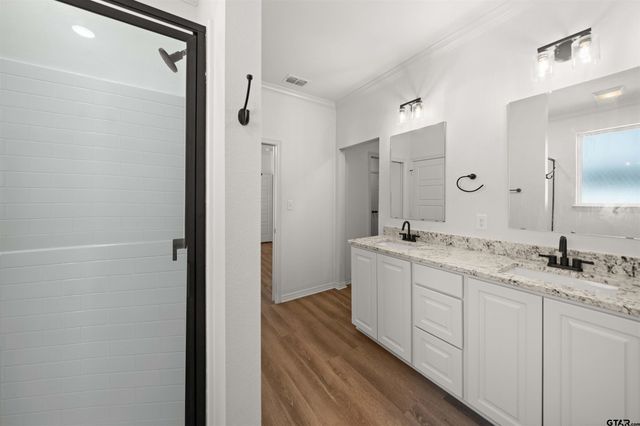 2716 Royal Village Way, Tyler, TX 75701