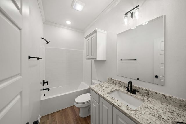 2716 Royal Village Way, Tyler, TX 75701