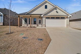 2716 Royal Village Way, Tyler, TX 75701