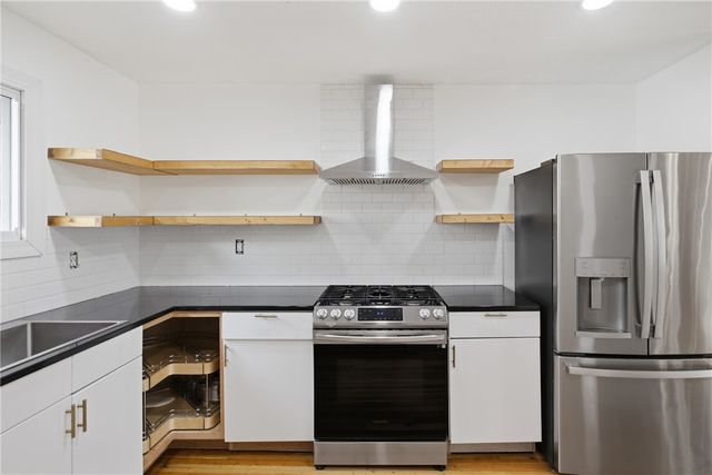 43 Sunset Avenue, Providence, RI 02909