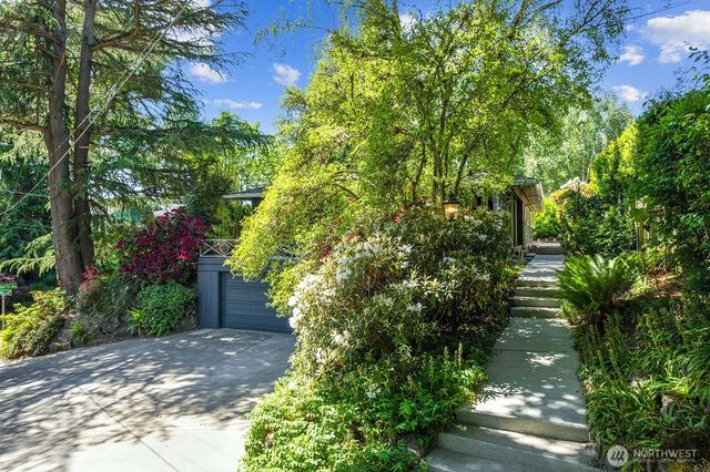 3651 Perkins Lane W, Seattle, WA 98199