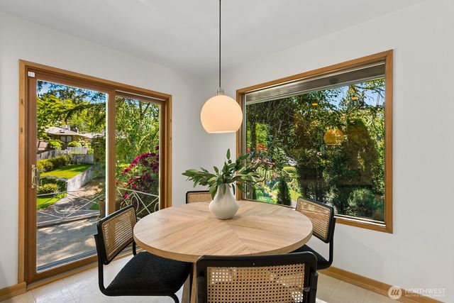 3651 Perkins Lane W, Seattle, WA 98199