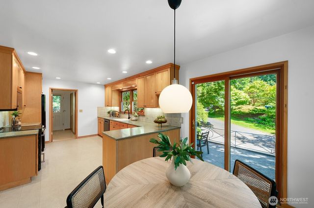 3651 Perkins Lane W, Seattle, WA 98199
