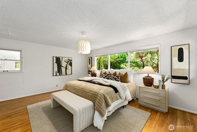 3651 Perkins Lane W, Seattle, WA 98199