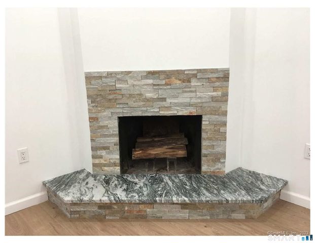 3 Woods Hollow Court 3, Avon, CT 06001