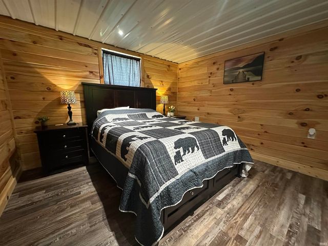638 NORTH PIKE RD, Springville, IN 47462