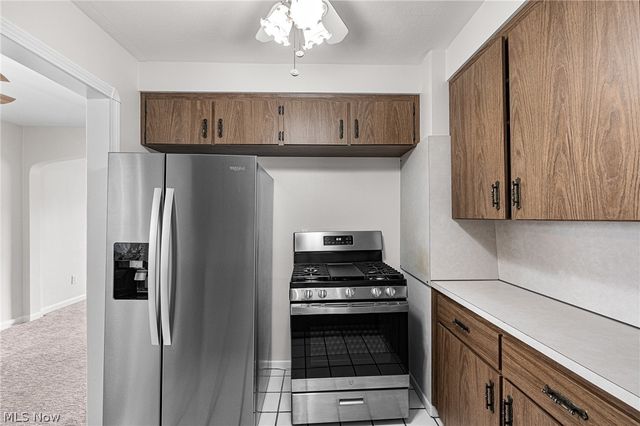 424 E 326th Street, Willowick, OH 44095