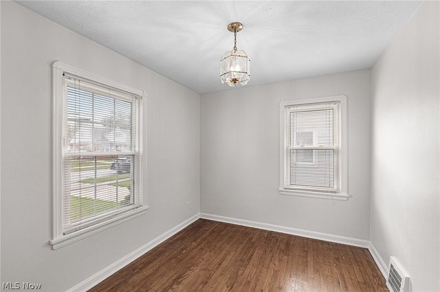 424 E 326th Street, Willowick, OH 44095