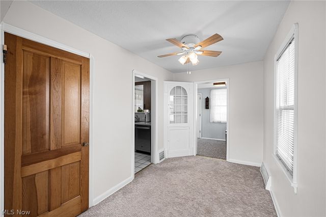 424 E 326th Street, Willowick, OH 44095