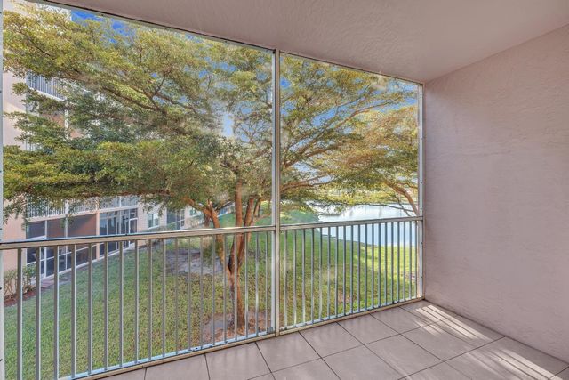 7735 Yardley Drive 201, Tamarac, FL 33321