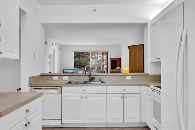 7735 Yardley Drive 201, Tamarac, FL 33321