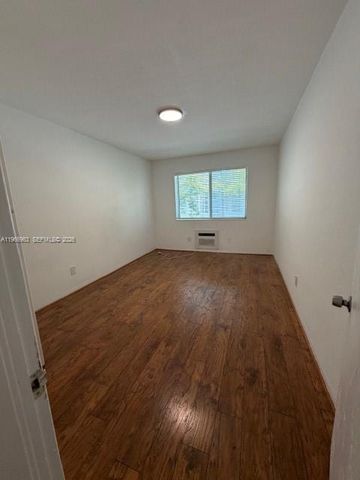 9300 E Bay Harbor Dr 202, Bay Harbor Islands, FL 33154