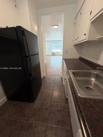 9300 E Bay Harbor Dr 202, Bay Harbor Islands, FL 33154