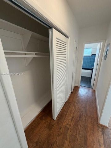 9300 E Bay Harbor Dr 202, Bay Harbor Islands, FL 33154