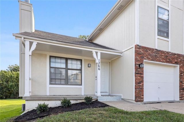 1330 & 1364 N Mart-Way Drive, Olathe, KS 66061